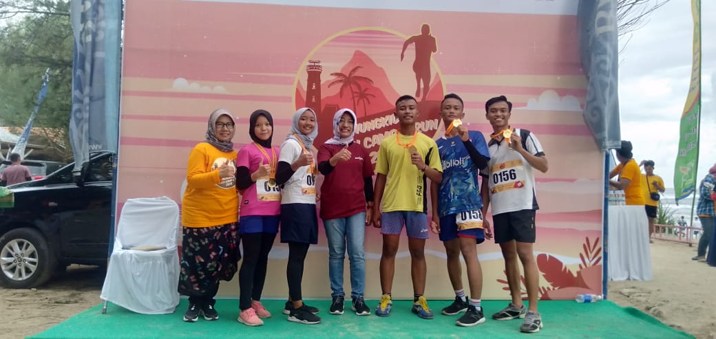 Siswa Citra Medika Raih Medali Emas Run Gunung Kidul, Jogjakarta
