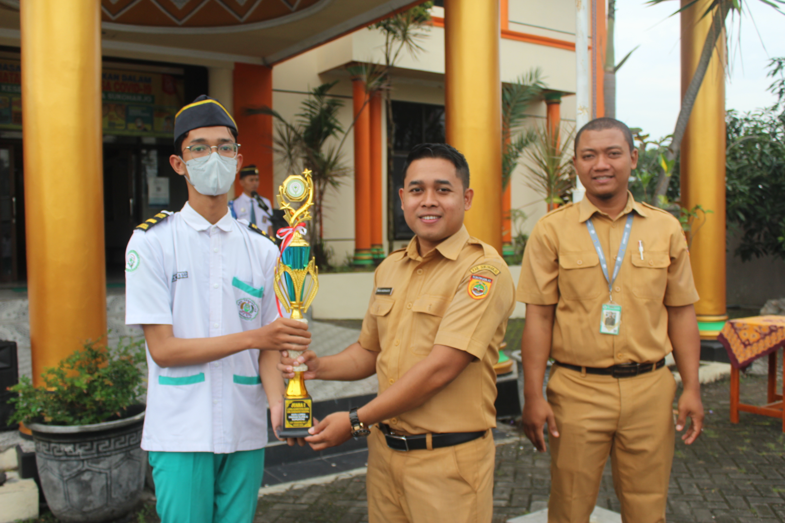 Juara 1 LKS Farmasi Klinis dan Komunitas Tingkat Nasional tahun 2022